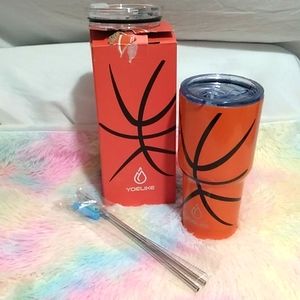 New Yoelike Basketball Tumbler Cold/Hot Never Used Wear To Top Of Box 20oz